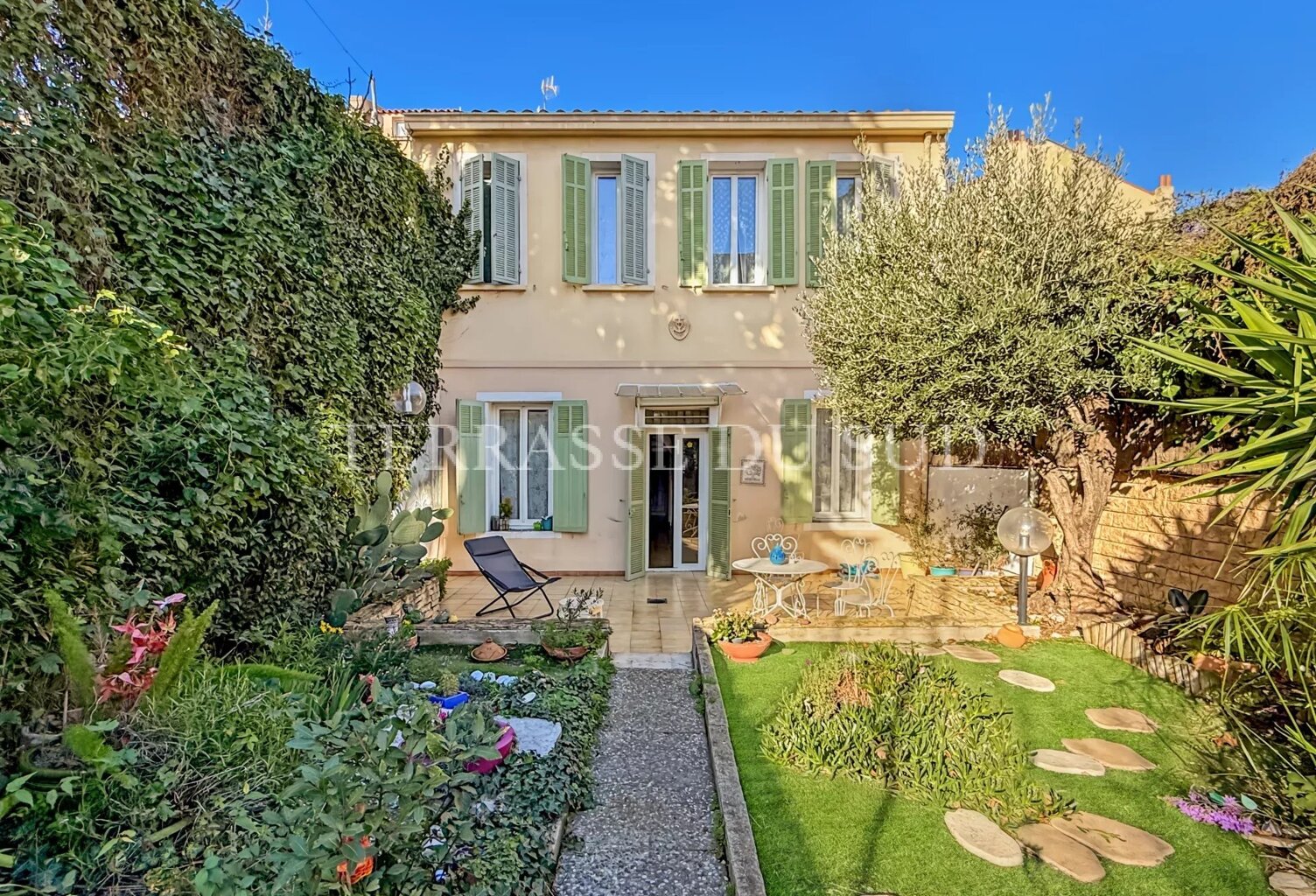 Vente Maison 4/5 Pièces de 101 m2 + Dépendance de 30 m2 sur Parcelle de 496 m2 avec Terrasse et Jardins - Baille/Sainte Cécile Marseille 5 — photo 1