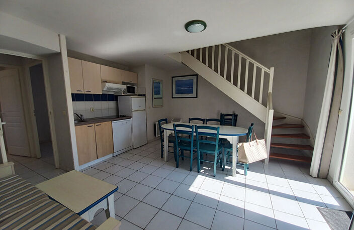 Charmante villa 4 pièces avec garage, terrasse et jardin au coeur d'une résidence avec piscine — photo 5