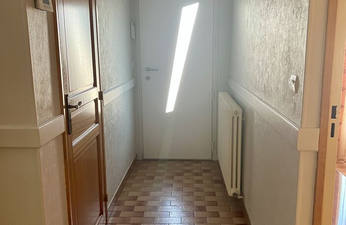 Vente Maison/villa 5 pièces — photo 2