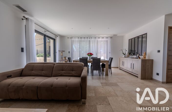 Vente Maison/villa 5 pièces — photo 2