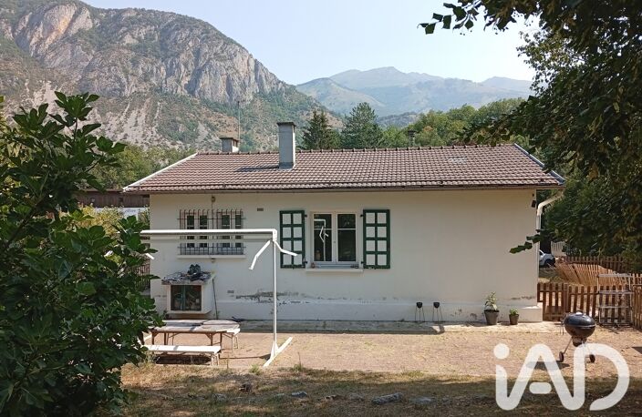 Vente Maison/villa 5 pièces — photo 2