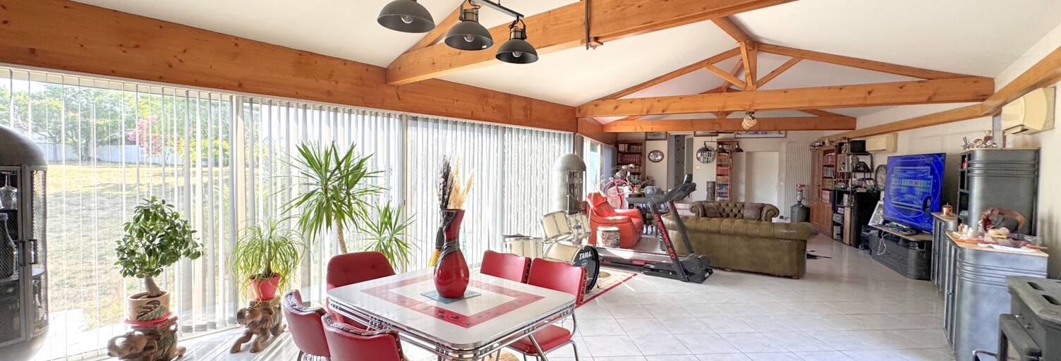 Maison 8 Pièces 377 m² à vendre à Grézac (17120)