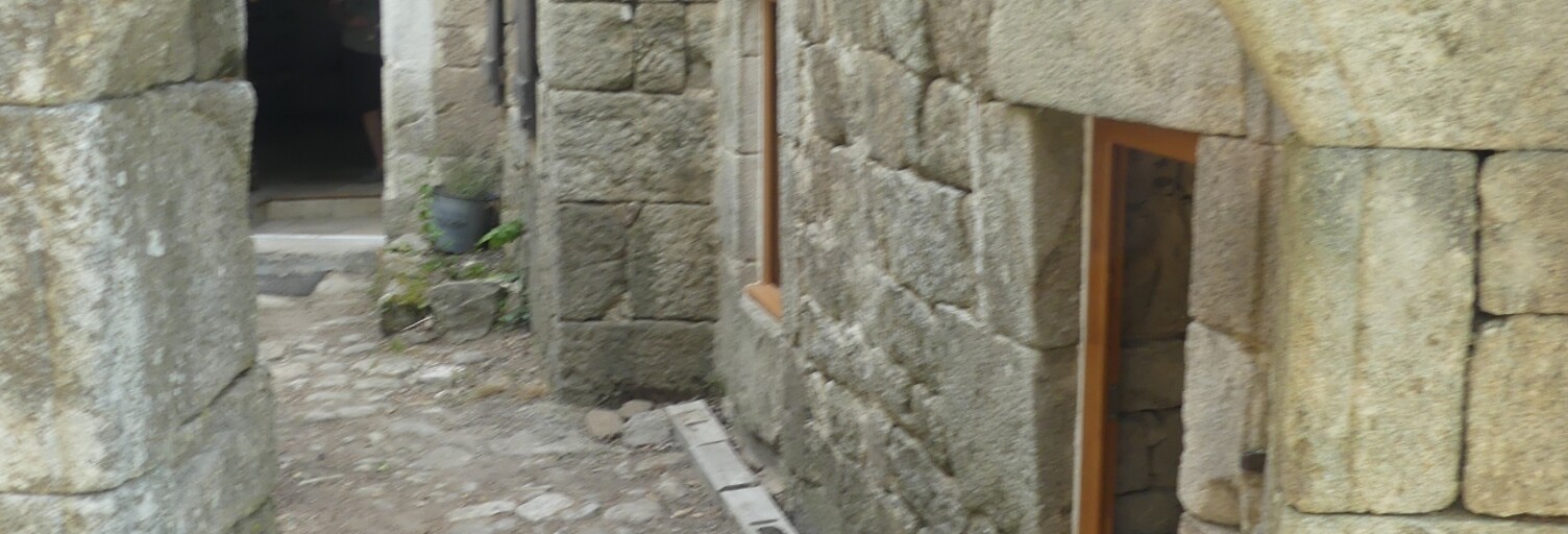 Maison 5 Pièces 93 m² à vendre à Burzet (07450)