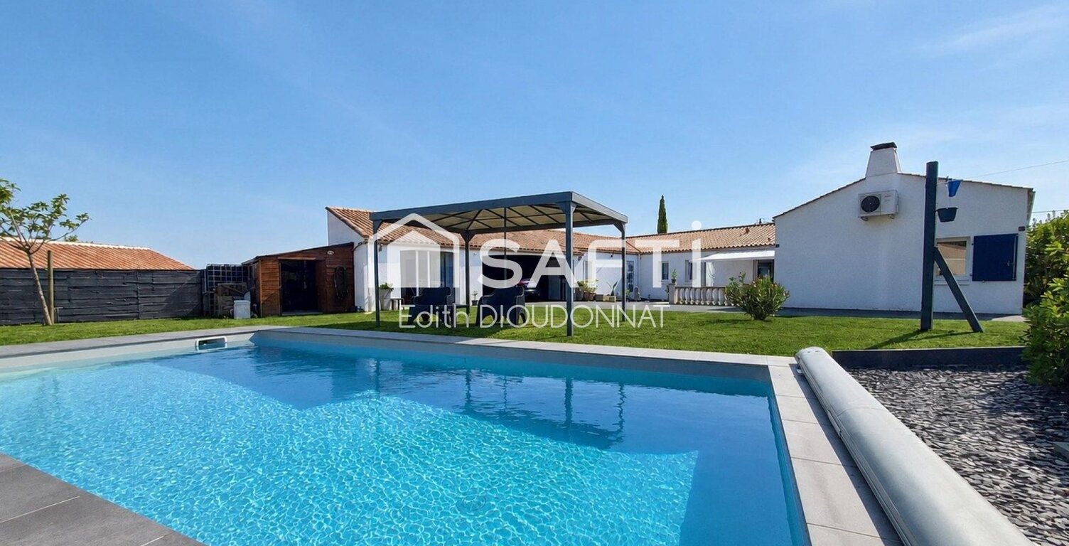 Une maison prête à vivre, avec piscine et espace — photo 1