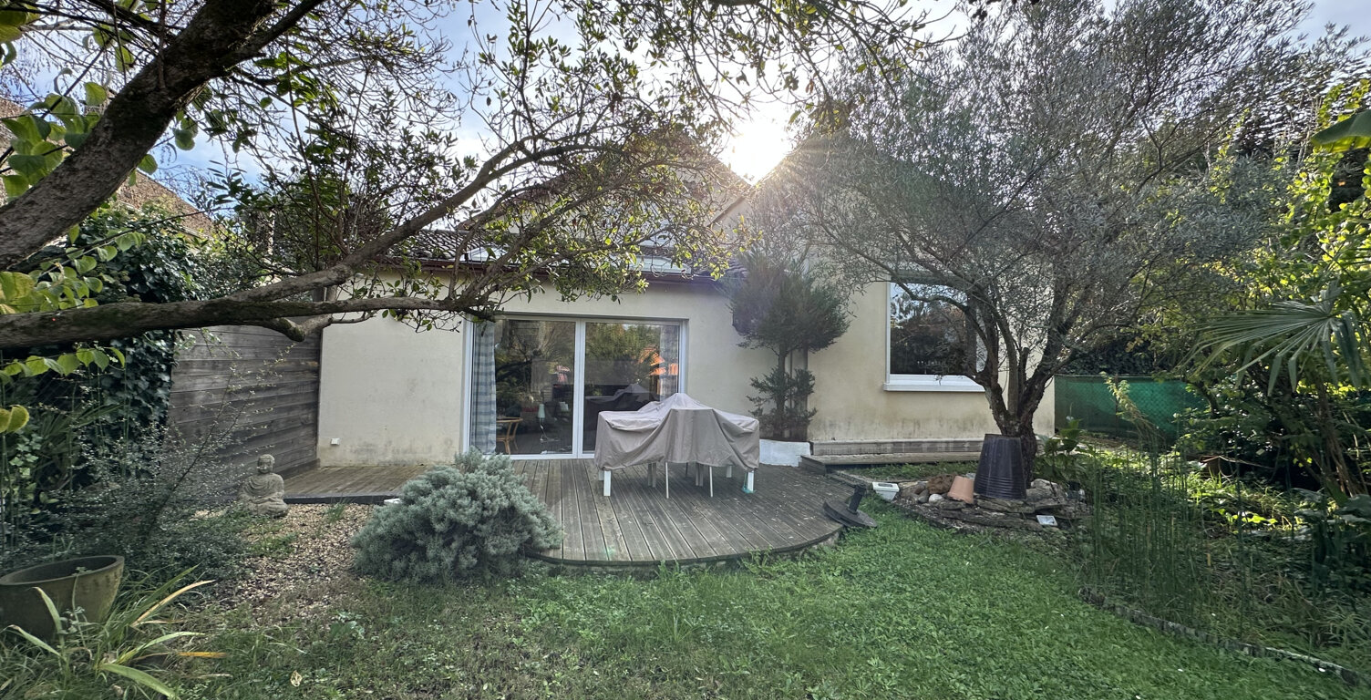 Marmande à quelques pas de toutes les commodités, villa 167m2 avec jardin et garage. — photo 1