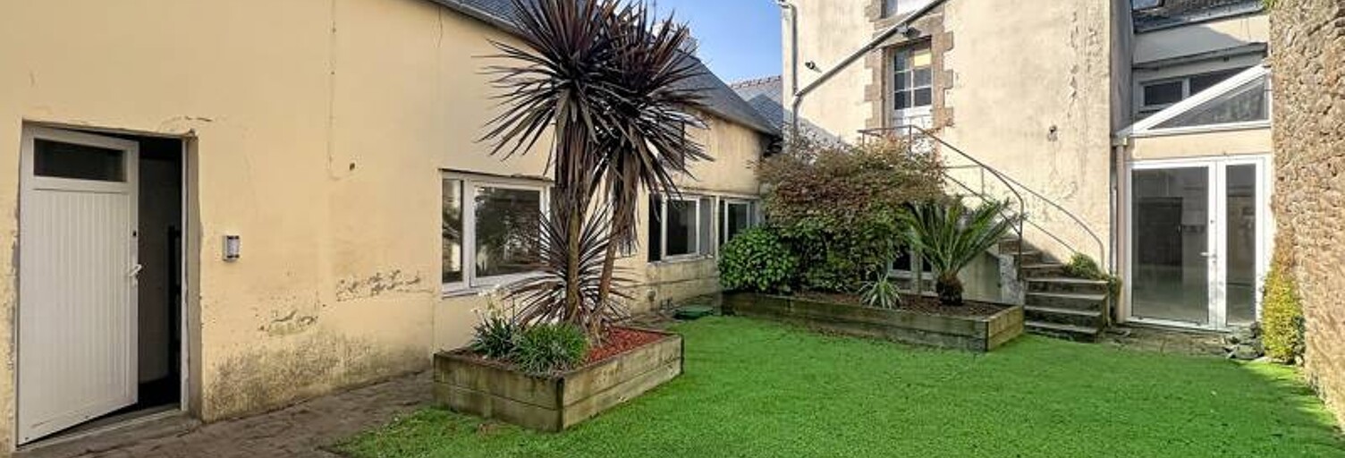 Maison 9 Pièces 320 m² à vendre à Rosporden (29140)