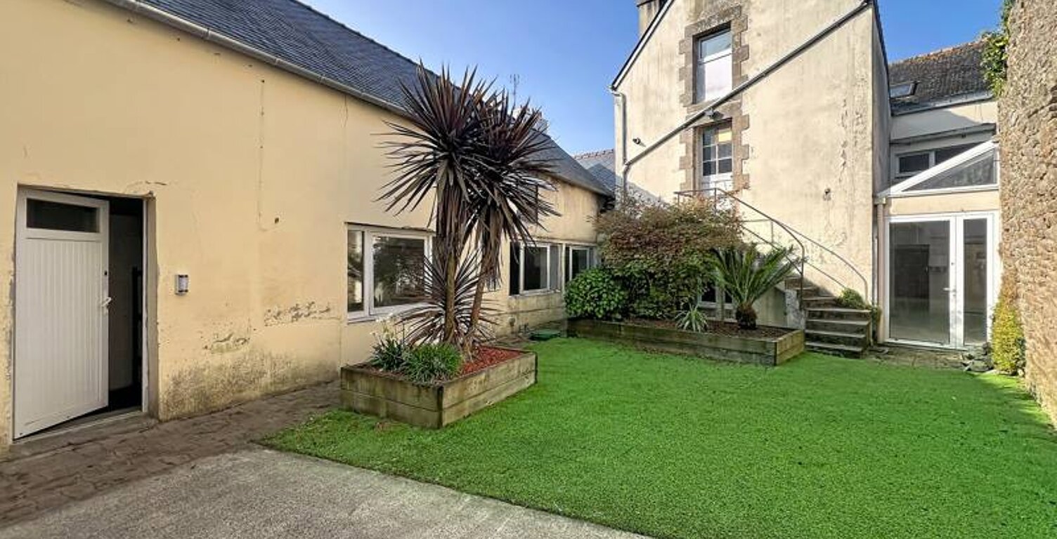 Maison de ville de 9 pièces principales — photo 1