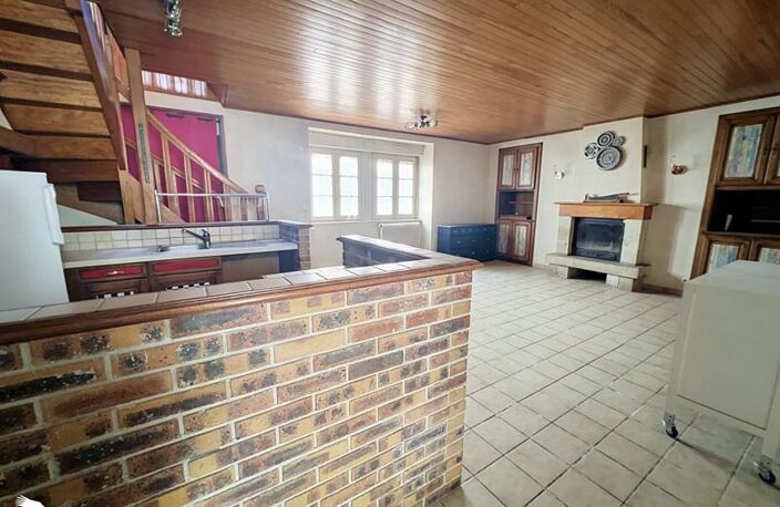 Maison de ville de 9 pièces principales — photo 2