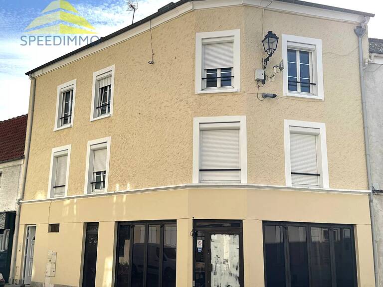 IMMEUBLE DE RAPPORT – COMMERCE + 3 APPARTEMENTS — photo 1