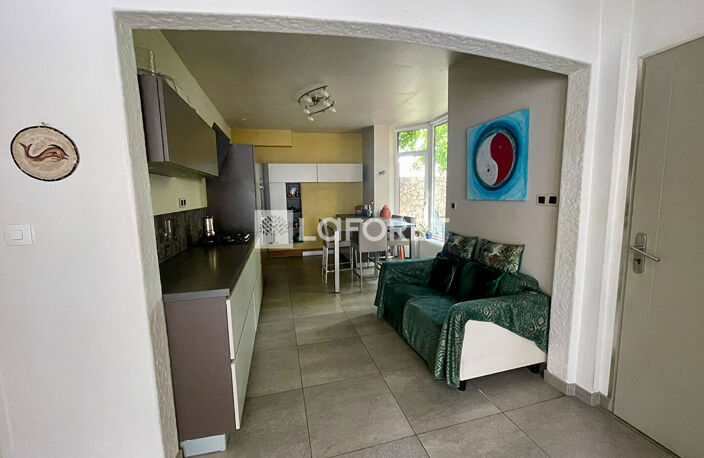 Maison de caractère avec 5 chambres, jardin et deux garages - Rare à la vente — photo 4