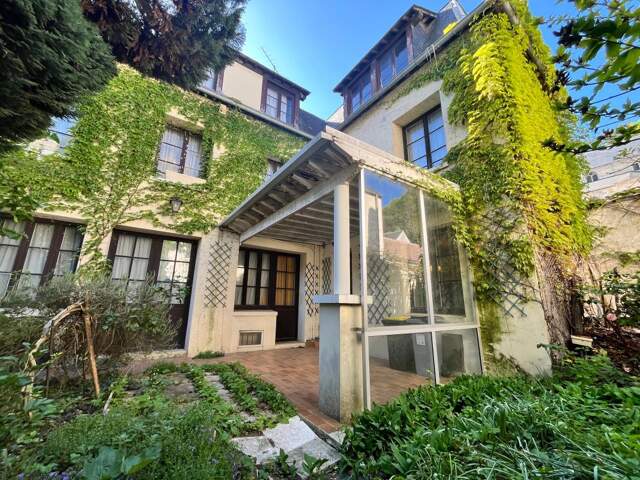 Maison de caractère / Ancien hôtel particulier de 203 m² — photo du bien