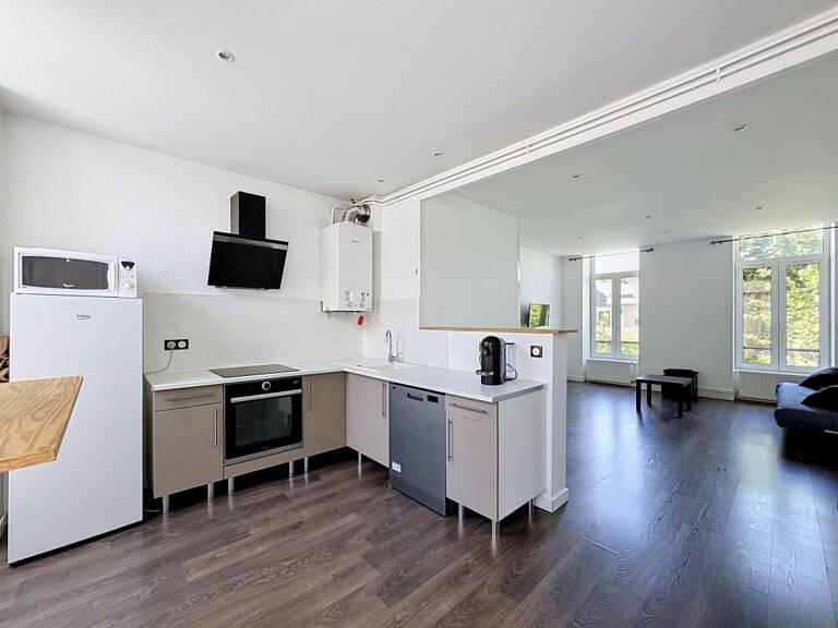 Appartement À Louer — photo 1
