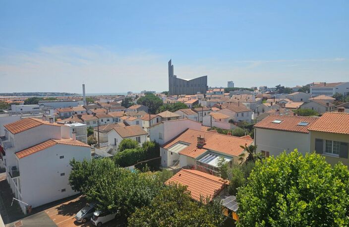 Cœur de ville avec vue mer — photo 3