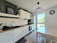 Appartement À Vendre Beau T3 de 65m² - Grande Terrasse - 2 caves - Secteur   Mazargues / La Jarre 13009 Marseille — photo 2