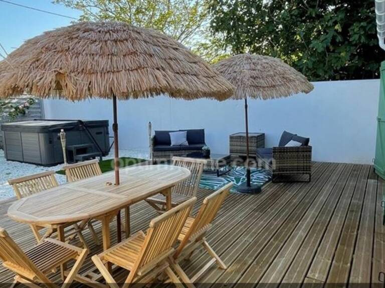 EXCLUSIVITÉ – RARE SUR LE MARCHÉ : ENSEMBLE IMMOBILIER DE 2 MAISONS INDÉPENDANTES AVEC SPAS ET PARKING PRIVATIF — photo 1
