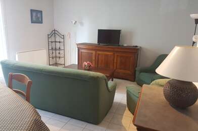 Appartement 3 pièces 875 €