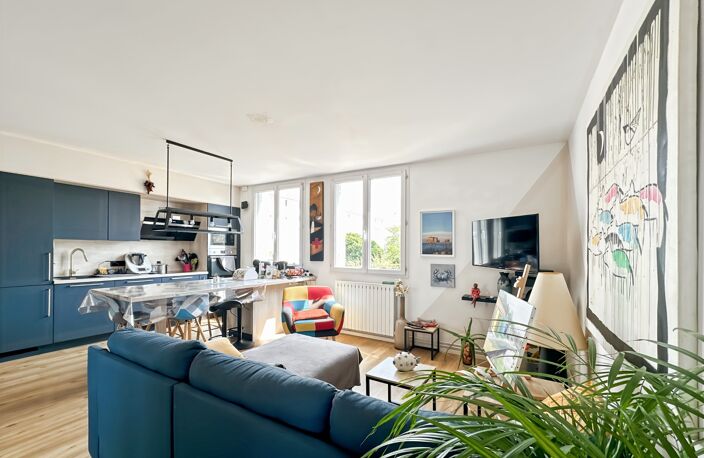LA ROCHELLE, Appartement à vendre 3 pièces de 64m2, 1er étage, cave et parking — photo 2