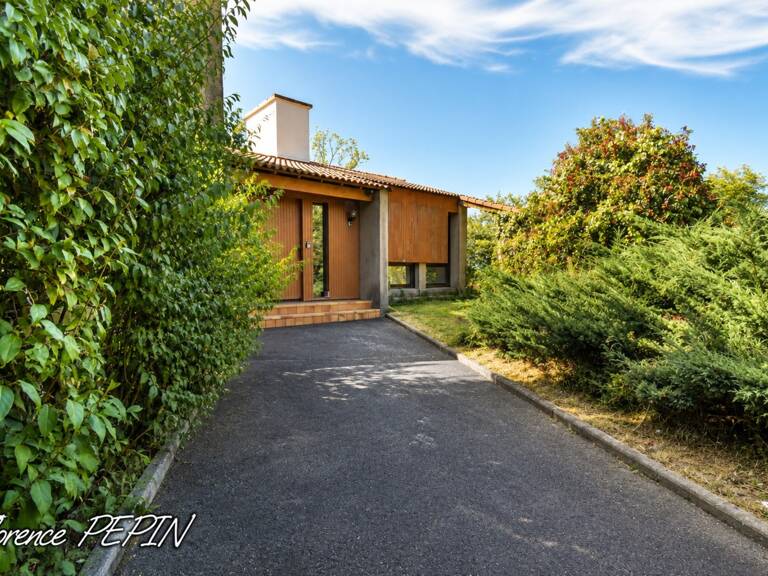 Maison d'architecte avec dépendance, étang et plus de 3,3 hectares de nature à 10 minutes de Pornic — photo 1