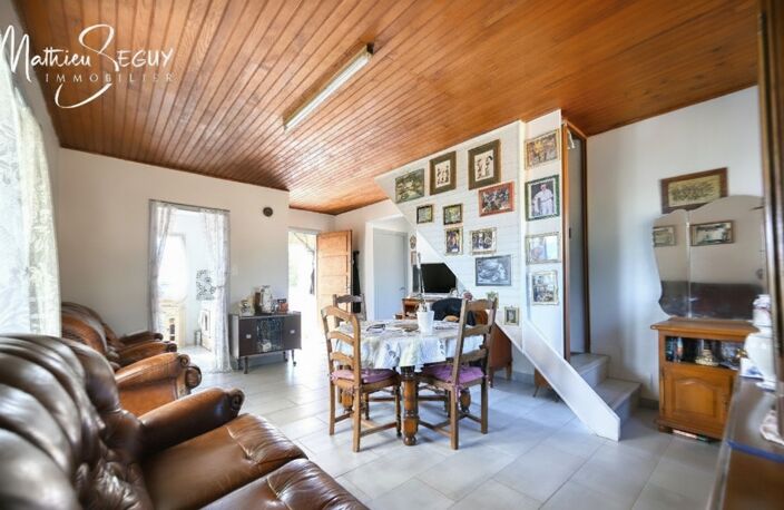 LENTILLY - Petite maison sur grand terrain avec vue — photo 3