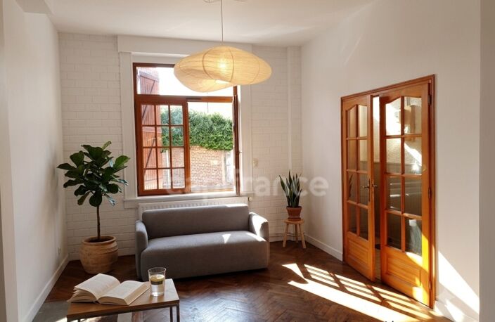 Maison de 1930 pleine de charme avec jardin, terrasse couverte et 4 chambres à Valenciennes (59) — photo 2