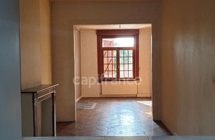 Maison de 1930 pleine de charme avec jardin, terrasse couverte et 4 chambres à Valenciennes (59) — photo 3
