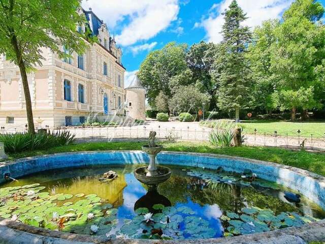 Propriete à vendre 50 pièces proche de TOURS (37) — photo du bien