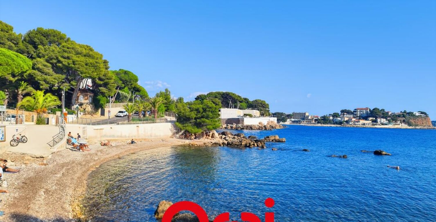 BANDOL : T1 avec coin nuit - piscine, parking, terrasse — photo 1