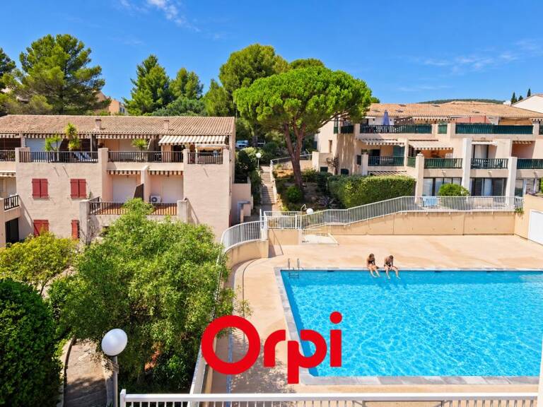 BANDOL : T1 avec coin nuit - piscine, parking, terrasse — photo 1
