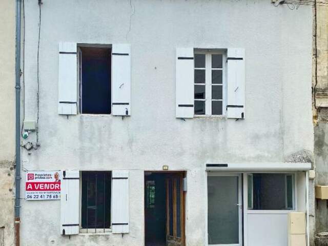 Exclusivité Maison de ville avec jardin ? 111 m² ? Centre de Montpon-Ménestérol — photo du bien
