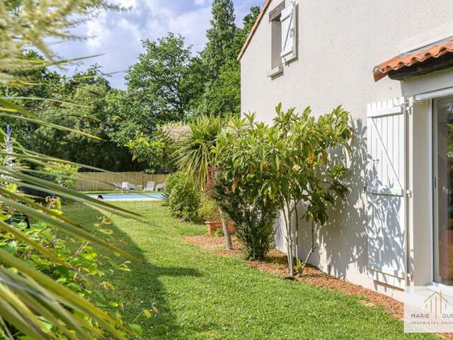 Propriété de 200m2, 7 pièces avec piscine sur Basse-Goulaine — photo du bien