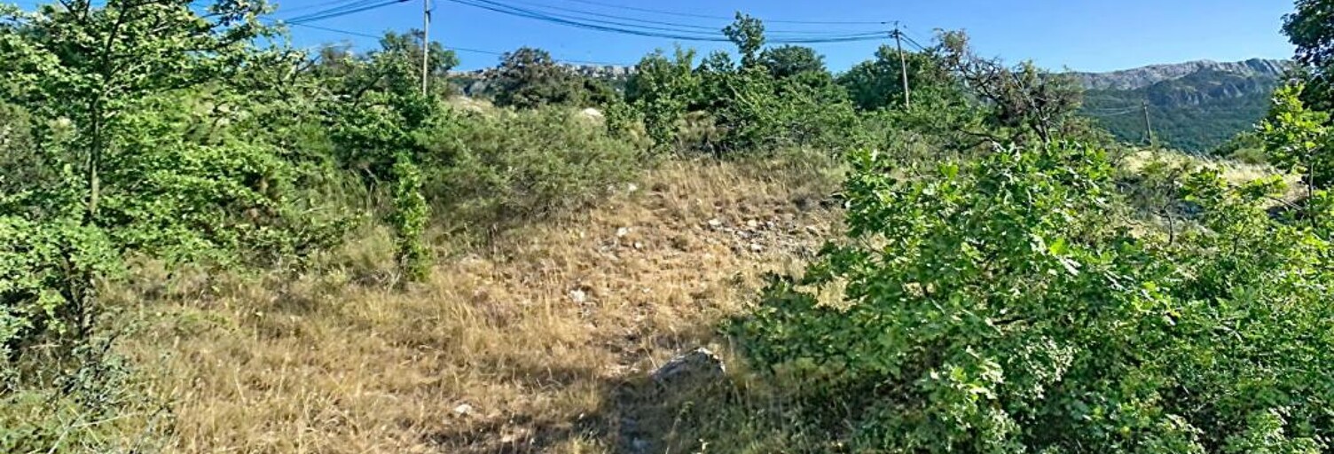 Terrain  922 m² à vendre à Plan-d'Aups-Sainte-Baume (83640)
