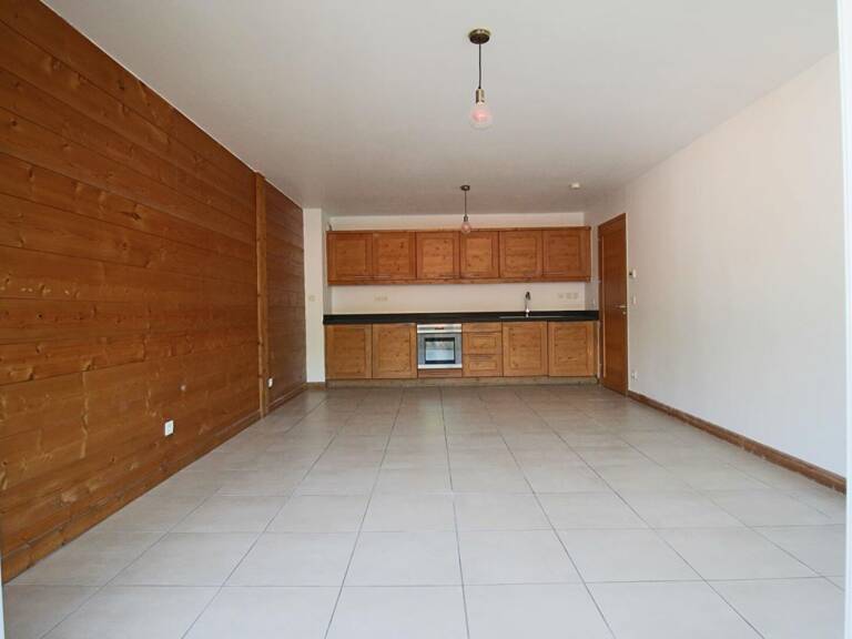 SALLANCHES, CENTRE VILLE  APPARTEMENT T3  ,64 M2 275000 euros — photo 1
