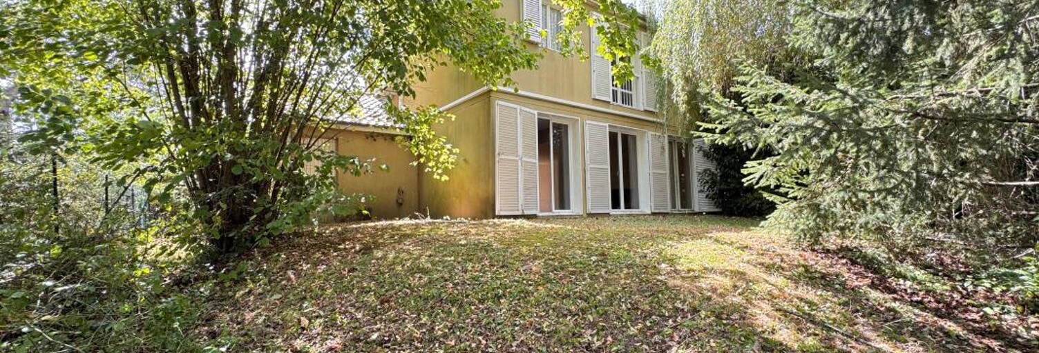 Maison 7 Pièces 135 m² à vendre à Le Mesnil-Saint-Denis (78320)