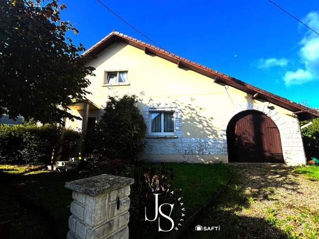 L'esprit chalet, la lumière d'une véranda sur jardin et la vie de village à 10 minutes du Havre — photo du bien