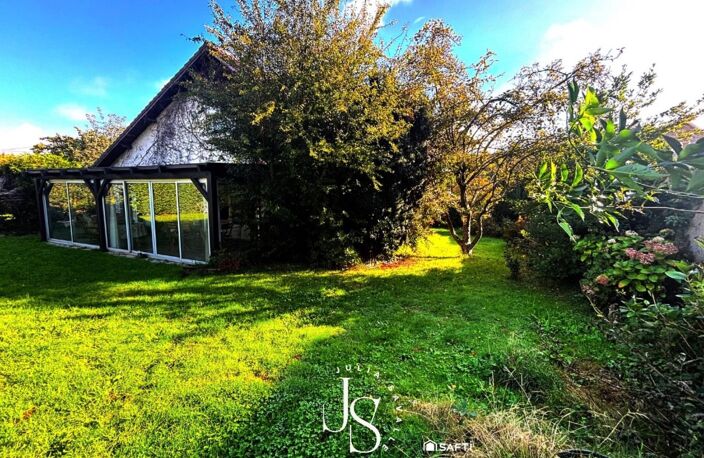 L'esprit chalet, la lumière d'une véranda sur jardin et la vie de village à 10 minutes du Havre — photo 2