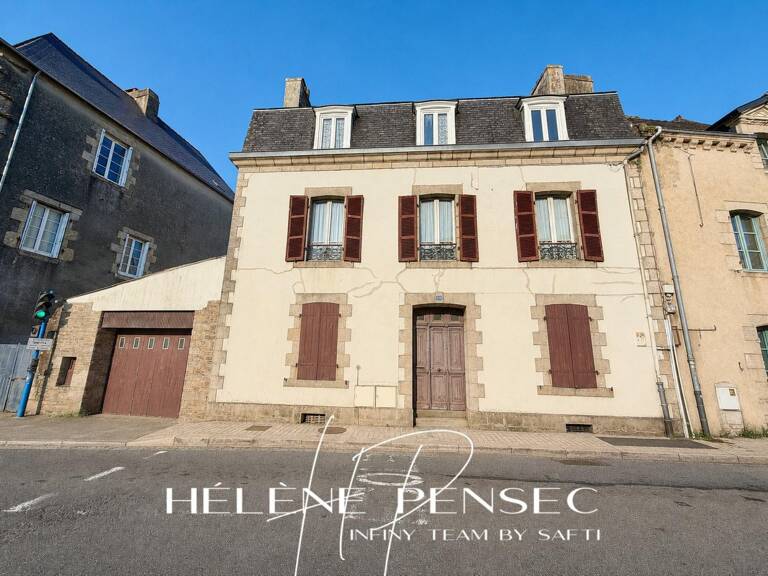 Immeuble composé de 4 appartements en centre-ville, commerces et écoles à pied. — photo 1