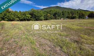 Terrain  1500 m² à vendre à Entrepierres (04200)