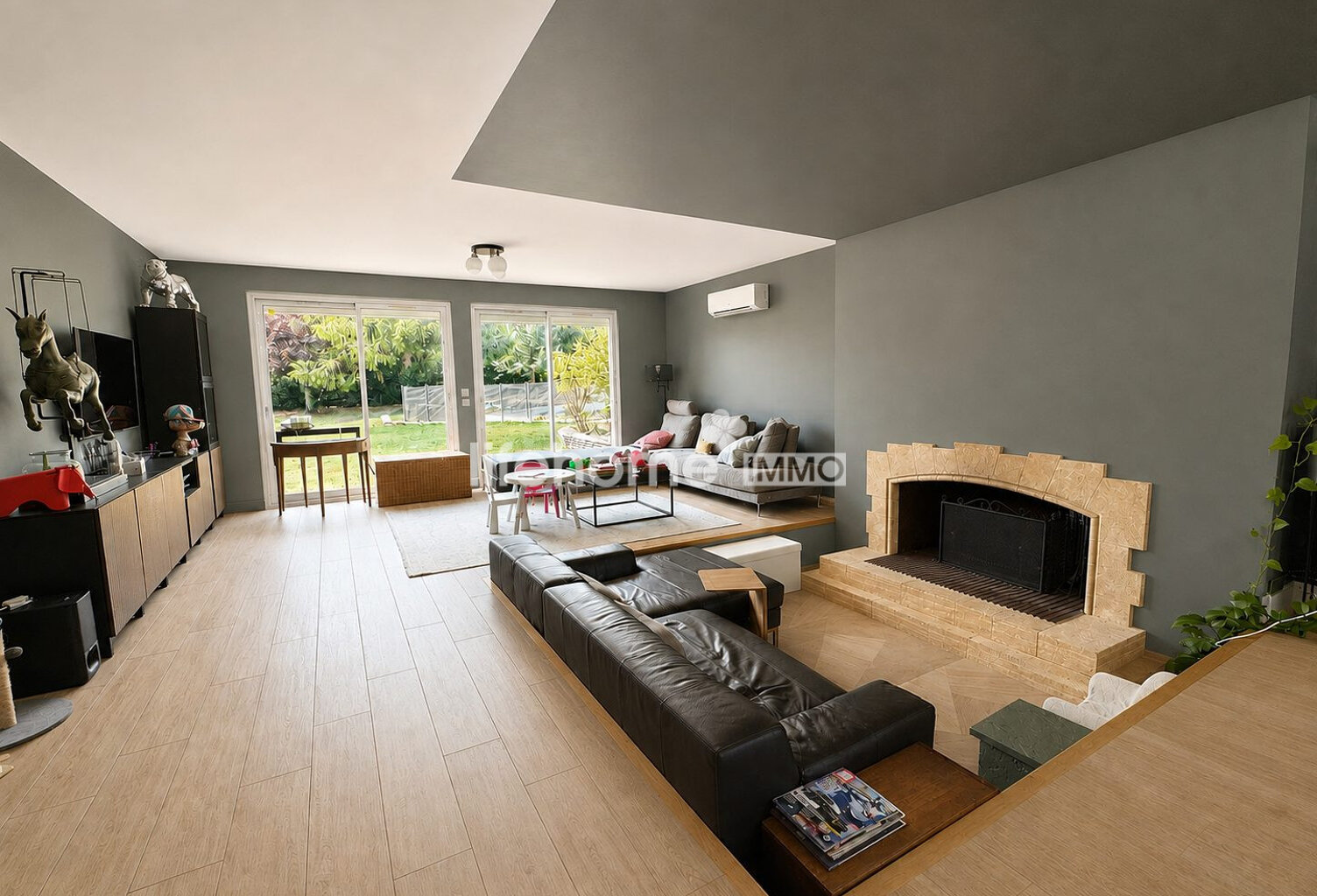 Maison familliale, piscine, garage et jardin sasn vis-à-vis — photo 1
