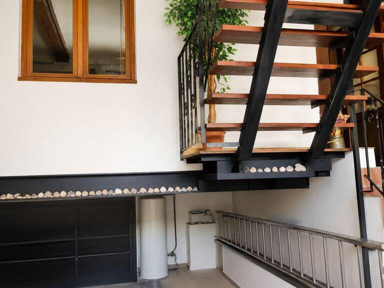 Vente Maison/villa 8 pièces — photo 1