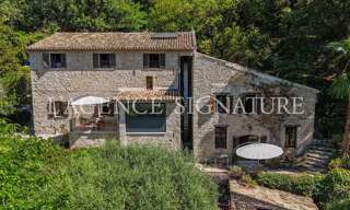 Maison 9 Pièces 253 m² à vendre à Carros (06510)