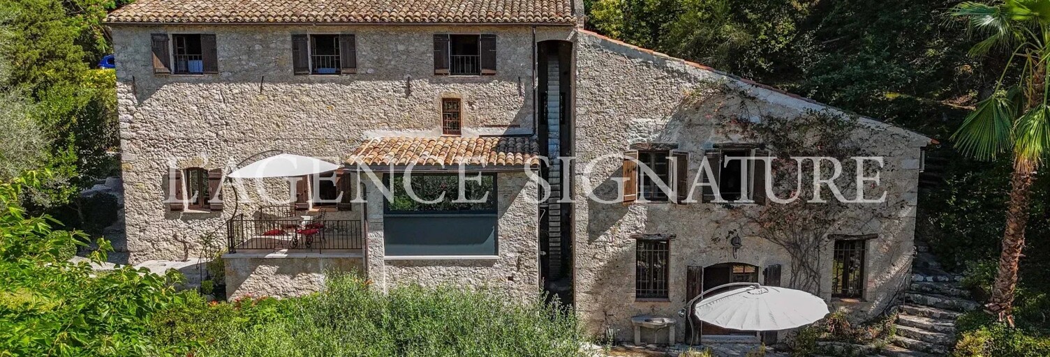 Maison 9 Pièces 253 m² à vendre à Carros (06510)