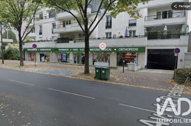 Commerce  3180000 €