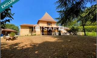 Maison 8 Pièces 169 m² à vendre à Sagelat (24170)