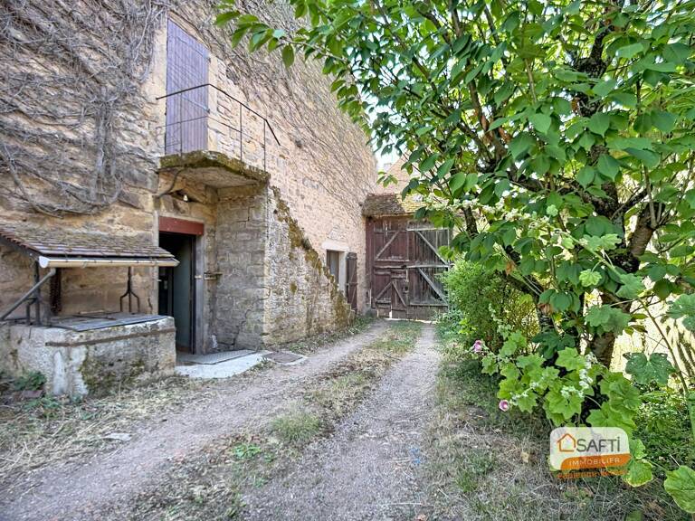 Ancienne auberge du XVIIè siècle avec jardin et dépendances — photo 1