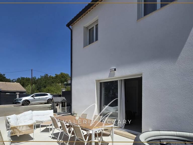 Rocbaron : Villa de 2025 de 73 m² sur un terrain de 218 m², quartier calme... — photo 1