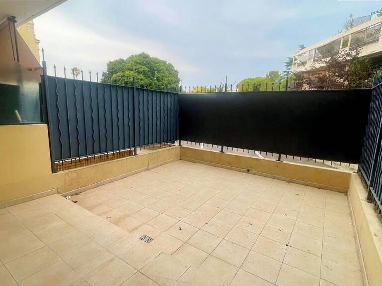 Studio - 20.83m ² — photo 1