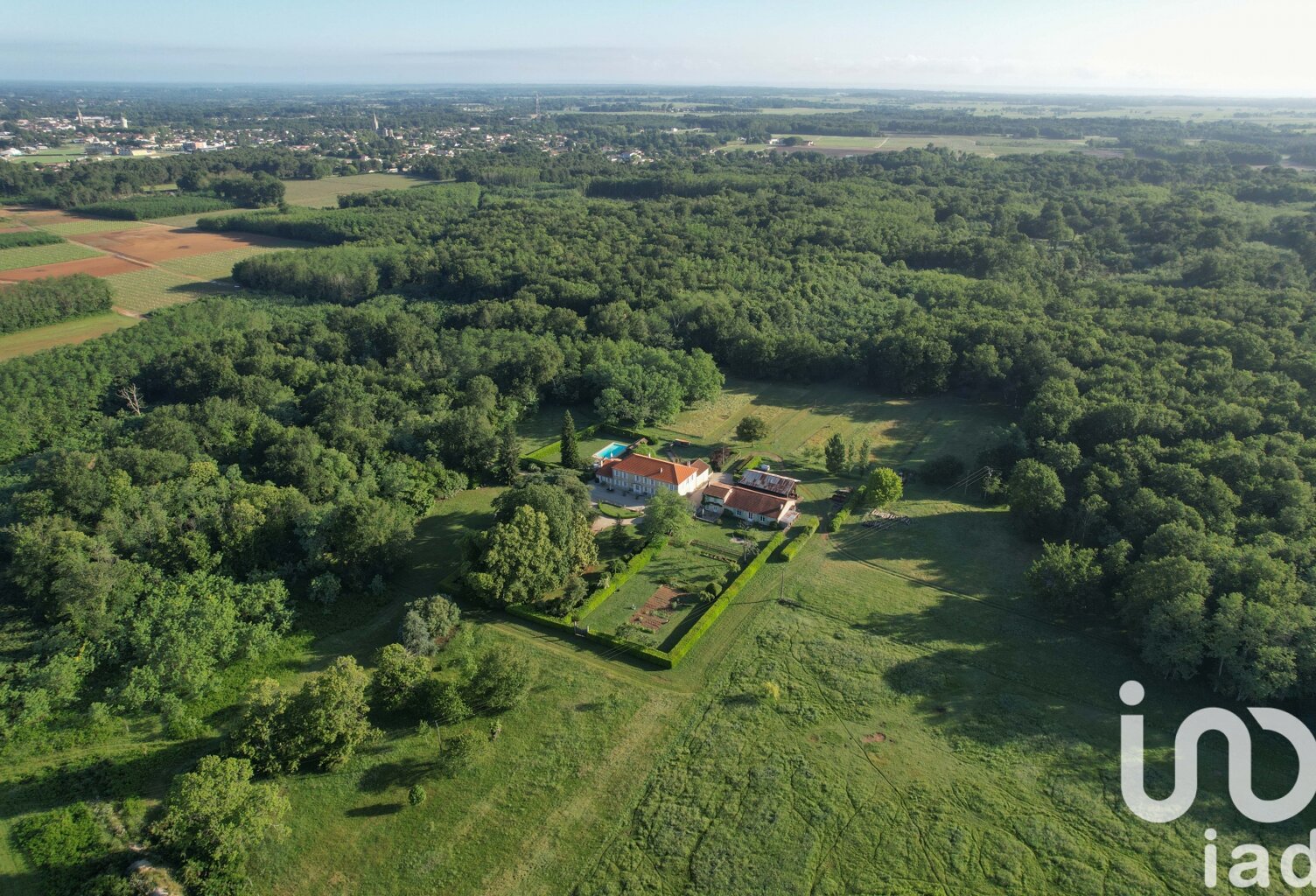 Vente Domaine 15 pièces — photo 1