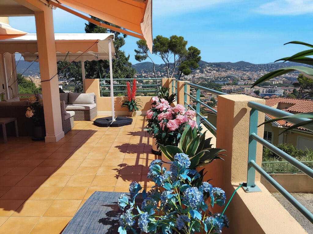 Appartement  T4 à vendre Hyères 83400