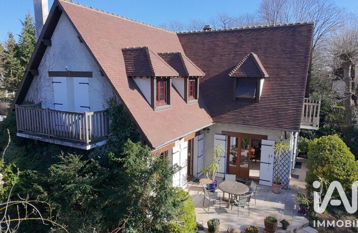 Vente Maison/villa 8 pièces — photo 2
