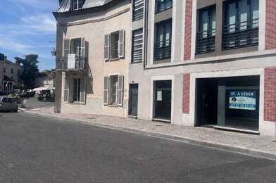 Commerce  132000 €